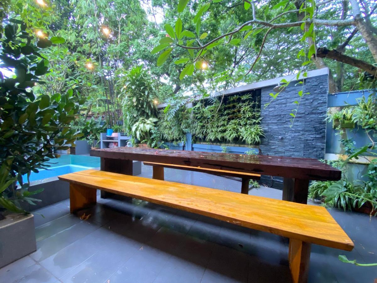 Oneriimba Private Pool & Garden Residence Johor Bahru Exterior foto